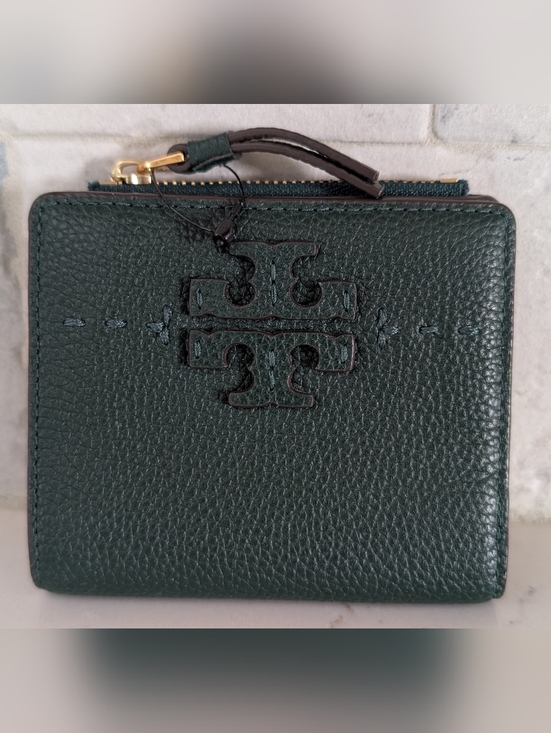 Tory Burch Handbags - Tory Burch Pebbled Leather Card Zip Wallet - EUC - Green 4x3.75 Inches